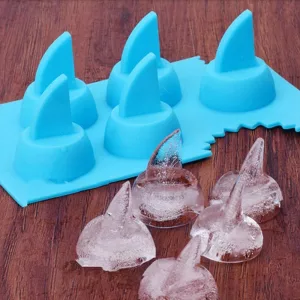 Shark Fin Ice Cube Mold With Shark Fin Ice Cubes